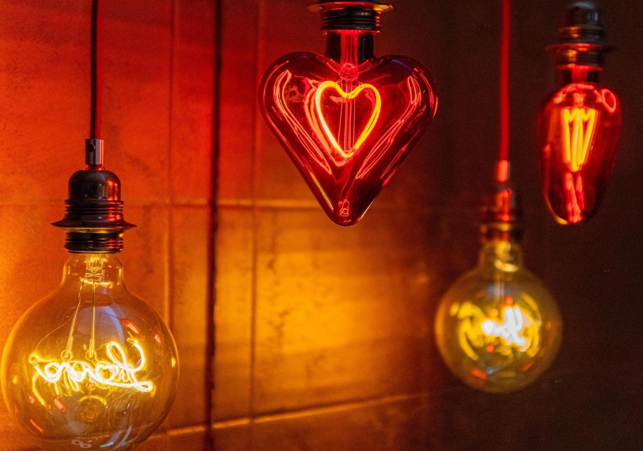 Jacuzzi - Love - BDSM - Extra Luxury - EV chargger - Valentine's Day - Red Room - Flexible SelfCheckIns 28 Zagreb Exterior foto