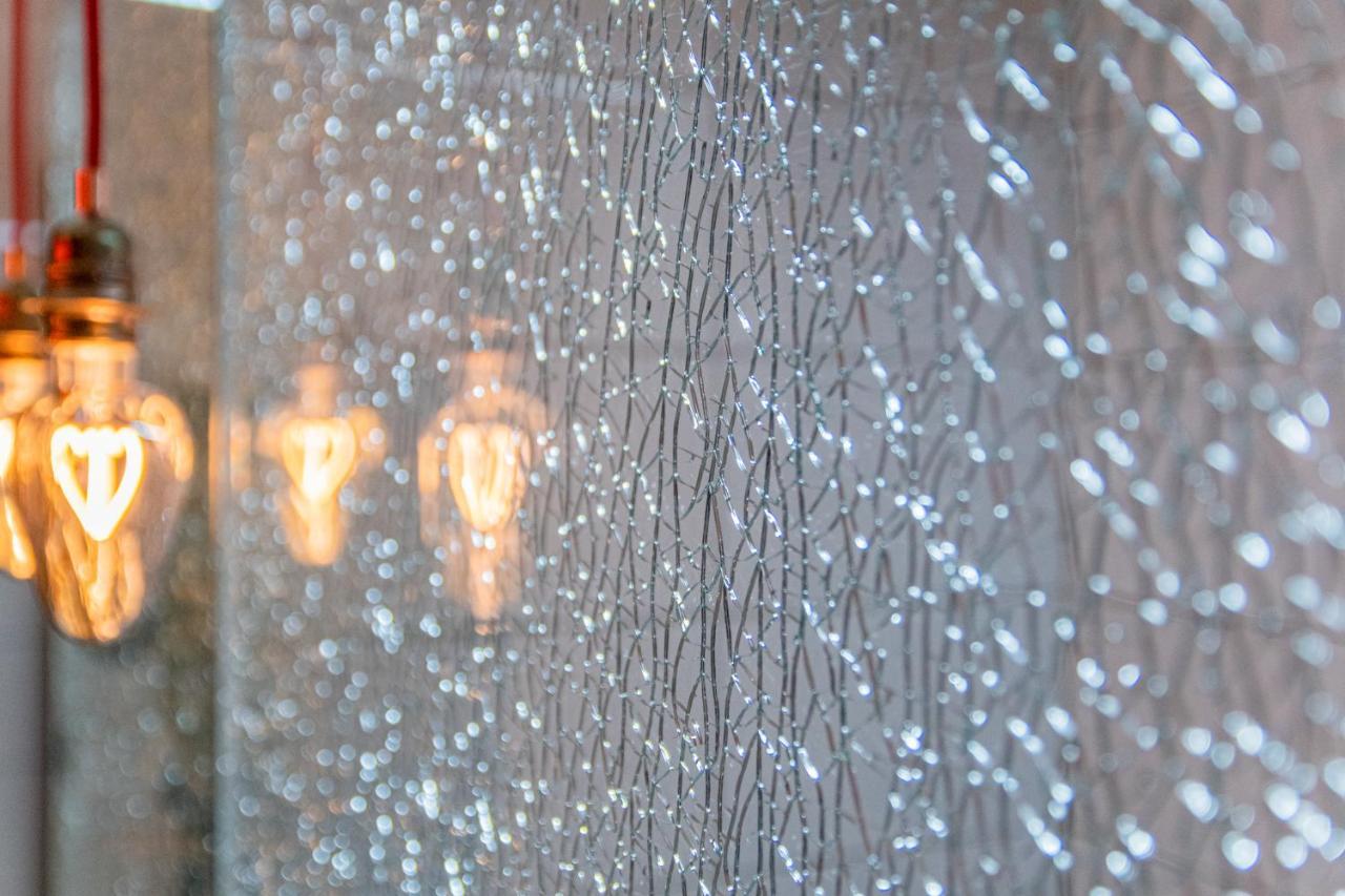 Jacuzzi - Love - BDSM - Extra Luxury - EV chargger - Valentine's Day - Red Room - Flexible SelfCheckIns 28 Zagreb Exterior foto
